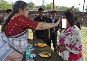 The Governor of Arunachal Pradesh Shri PB Acharya and States First Lady Smt Kavita Acharya celebrate the festive occasion of Holi with jail inmates, Jullang on 13th March 2017. 